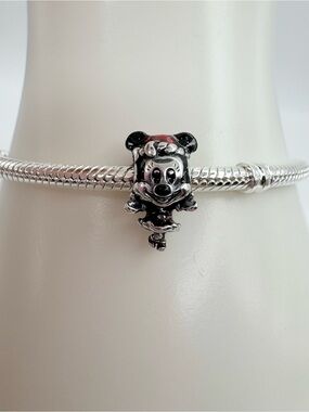 Pandora Disney Minnie Mouse Holiday Charm